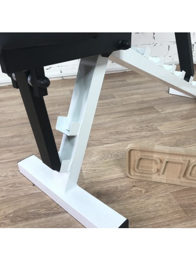 Регулируемая скамья для жима, черно-белая